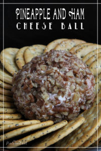 Pineapple Cheeseball - ohhh la, la this tastes so wonderful! Everyone in my family loved it! #Cheeseball #Appetizer #Recipe