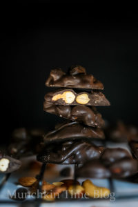 Christmas Nut Clusters Recipe - www.munchkintime.com