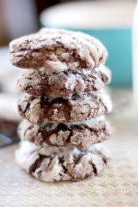 These Dark Chocolate Crackle Cookies are kind of like eating brownies, only in cookie form!